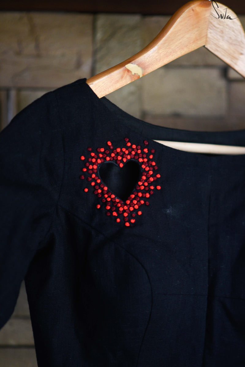 Black or Red heart (Blouse)