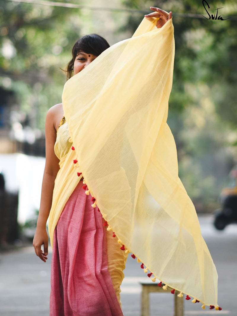 Bindi: Haldi and kumkum