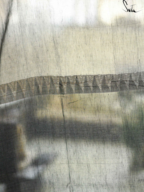 Linen- Black and white