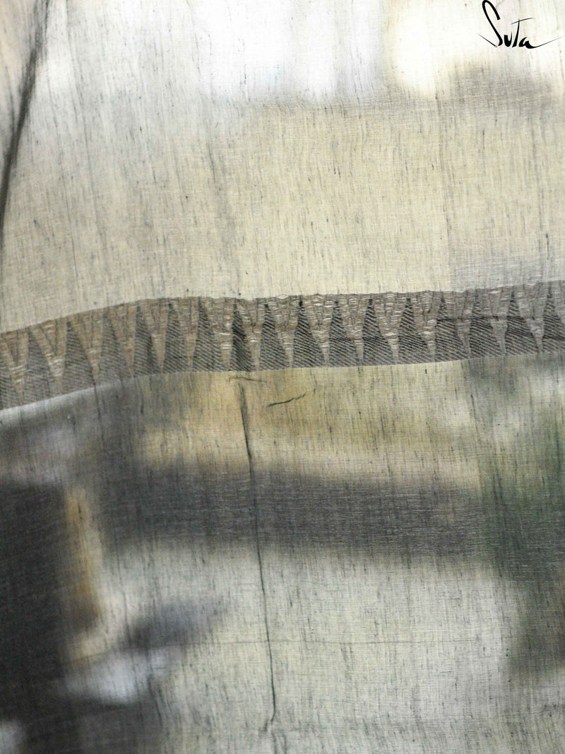 Linen- Black and white