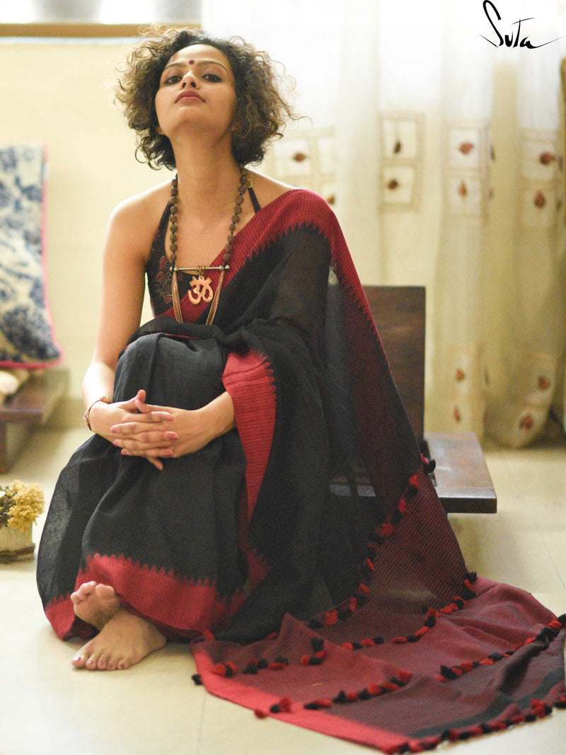 Linen- Red riding hood in the dark night with four trails of bundle of joys