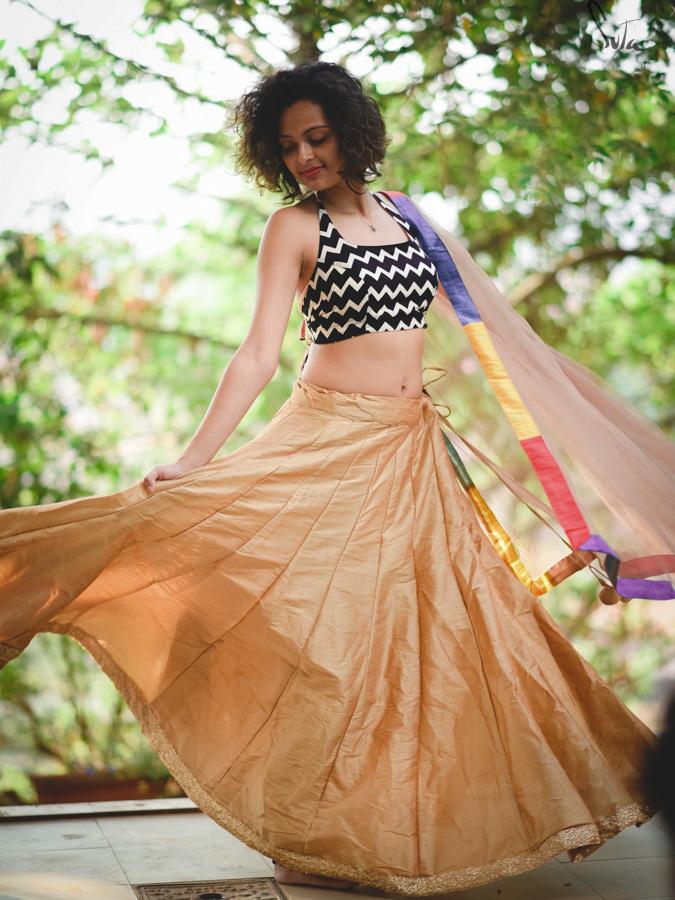 Dull gold Raw silk skirt